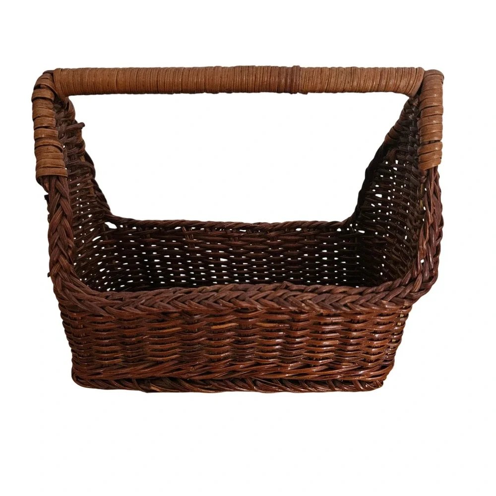 Vintage Small Brown Wicker Woven Storage Basket Handle Farmhouse Decor 7.5 Inch
